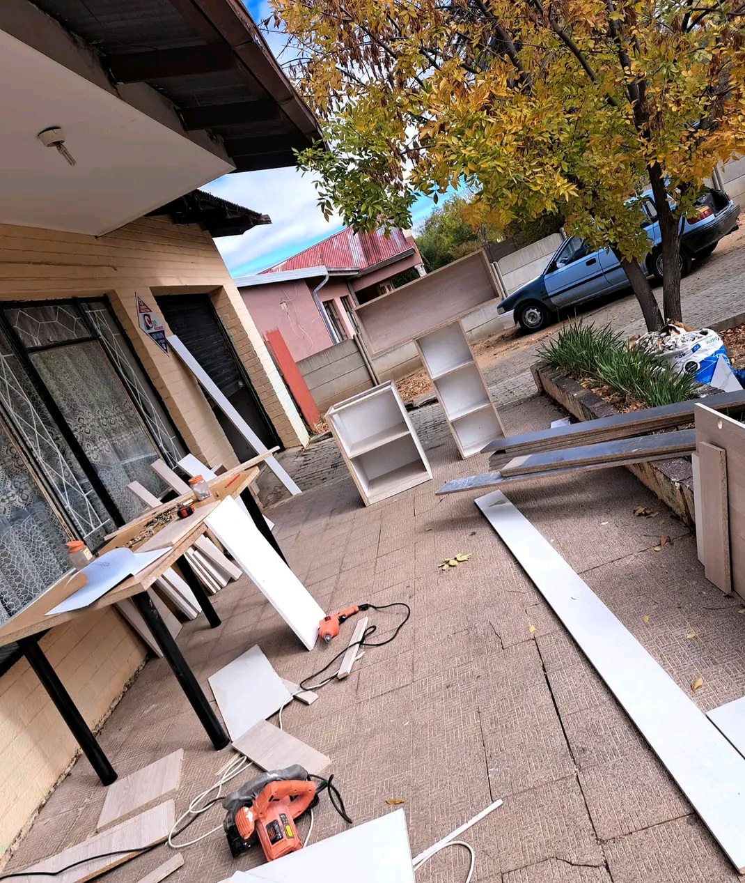 Carpentry structural frame installation alignment details